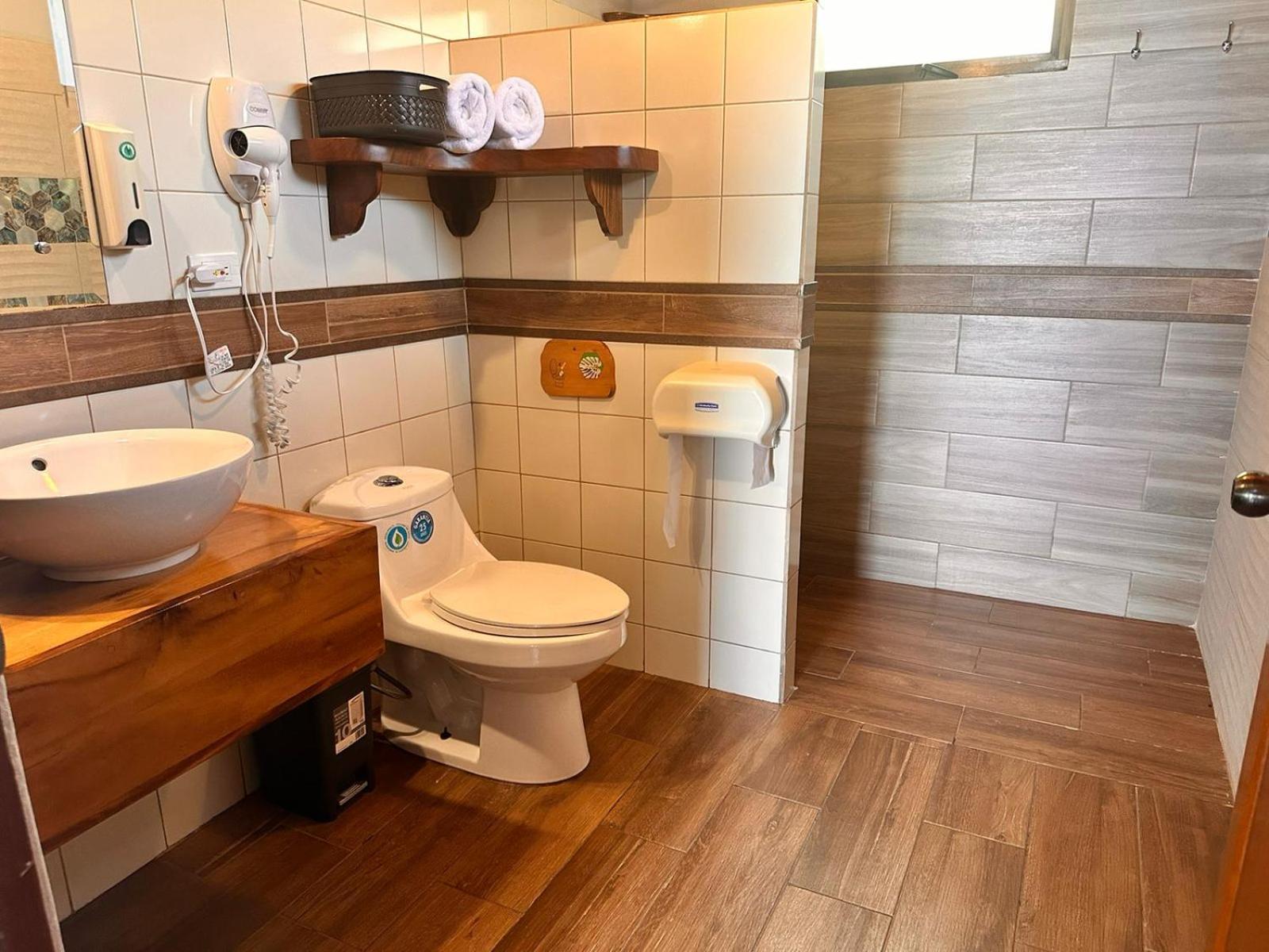 Hotel Tropico Monteverde Εξωτερικό φωτογραφία